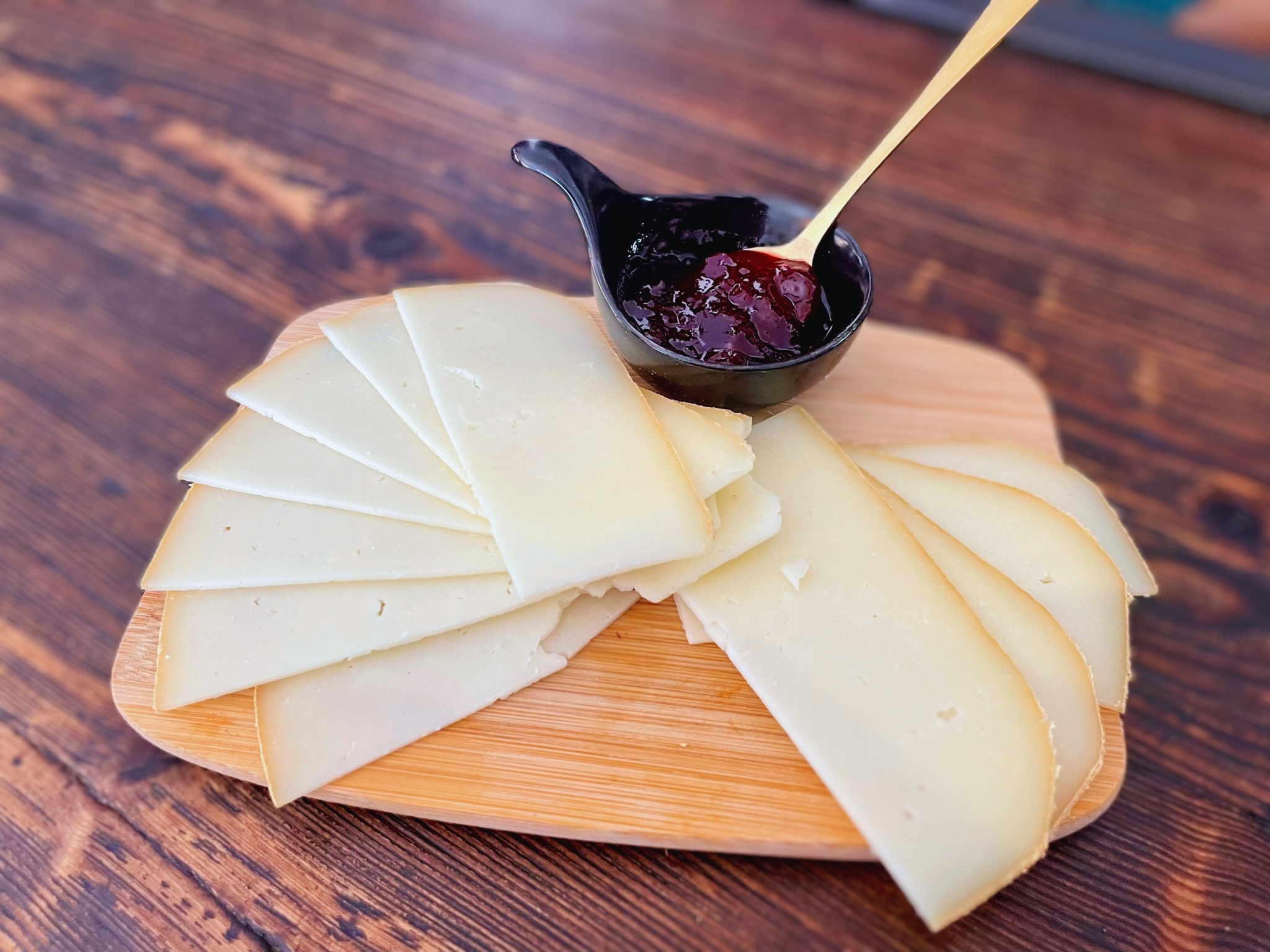 Ossau Iraty & sa confiture de Cerise Noire